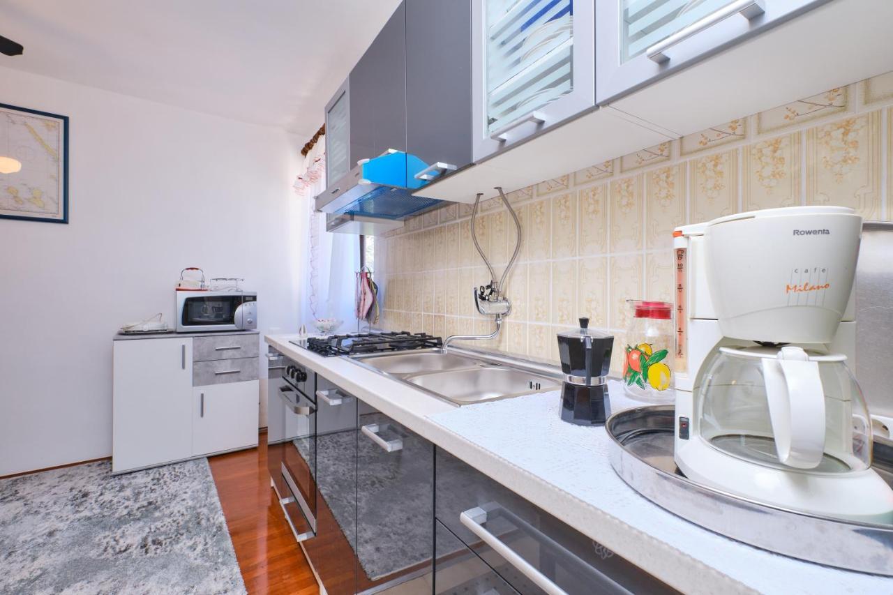 Apartman Ana Mali Lošinj Exteriör bild